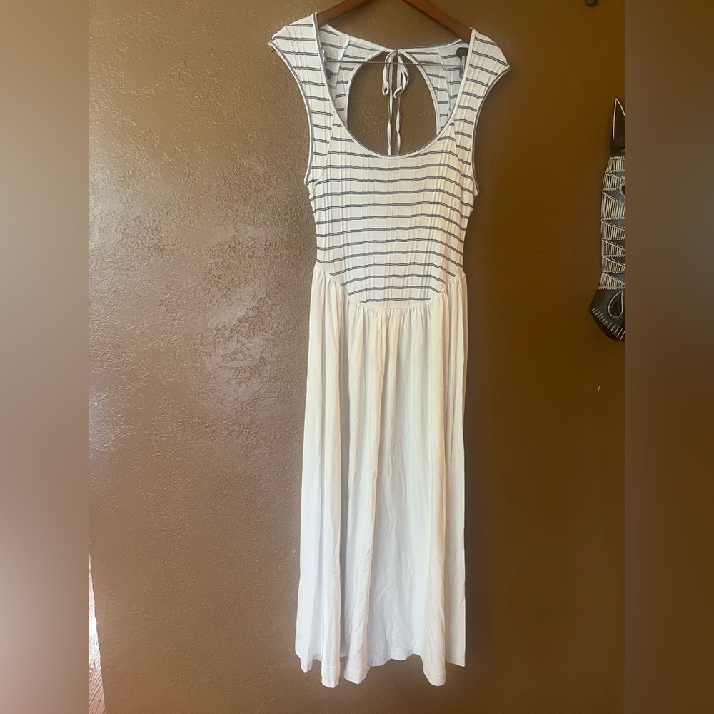 Free People Beach Stripped White and Blue Sleeveless Maxi Dress size Medium NWOT